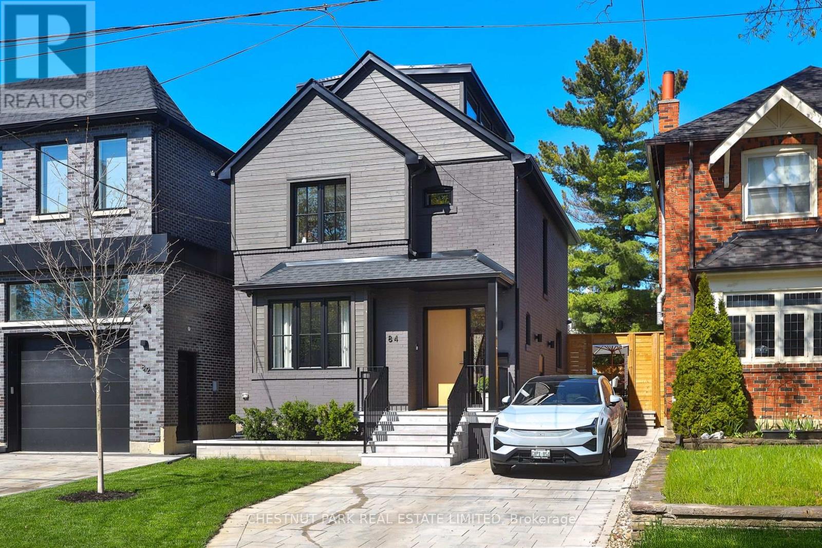 84 Hanna Road, Toronto, Ontario  M4G 3N3 - Photo 2 - C13129636