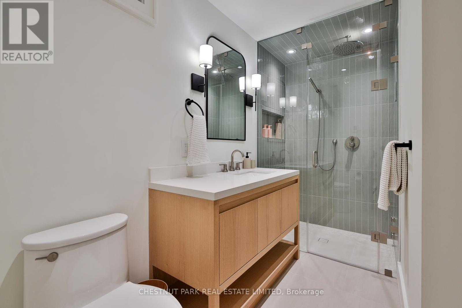 84 Hanna Road, Toronto, Ontario  M4G 3N3 - Photo 44 - C13129636