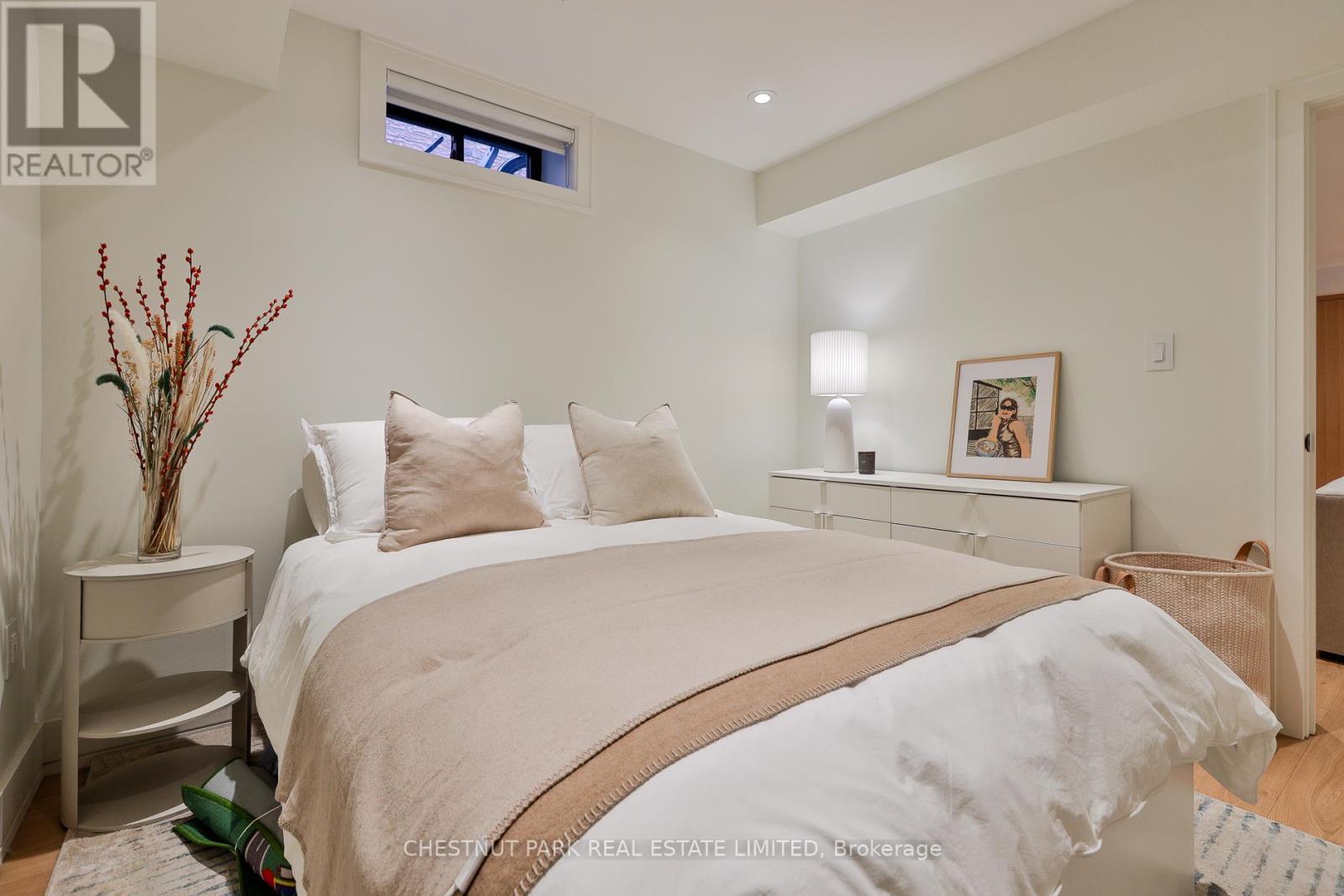 84 Hanna Road, Toronto, Ontario  M4G 3N3 - Photo 47 - C13129636