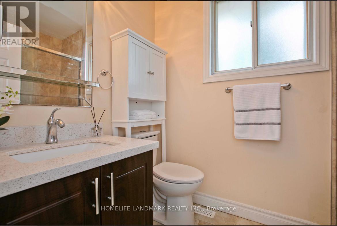 157 Pleasant View Drive, Toronto, Ontario  M2J 3R3 - Photo 13 - C13129648