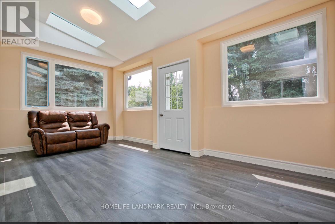 157 Pleasant View Drive, Toronto, Ontario  M2J 3R3 - Photo 21 - C13129648