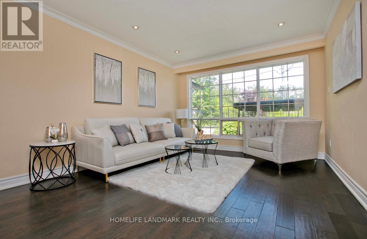 157 Pleasant View Drive, Toronto, Ontario  M2J 3R3 - Photo 4 - C13129648