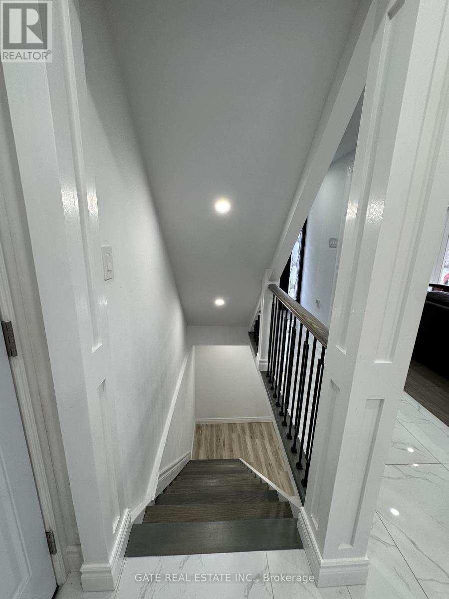 10 Thorny Brae Drive, Markham, Ontario  L3T 3G4 - Photo 28 - N13023082
