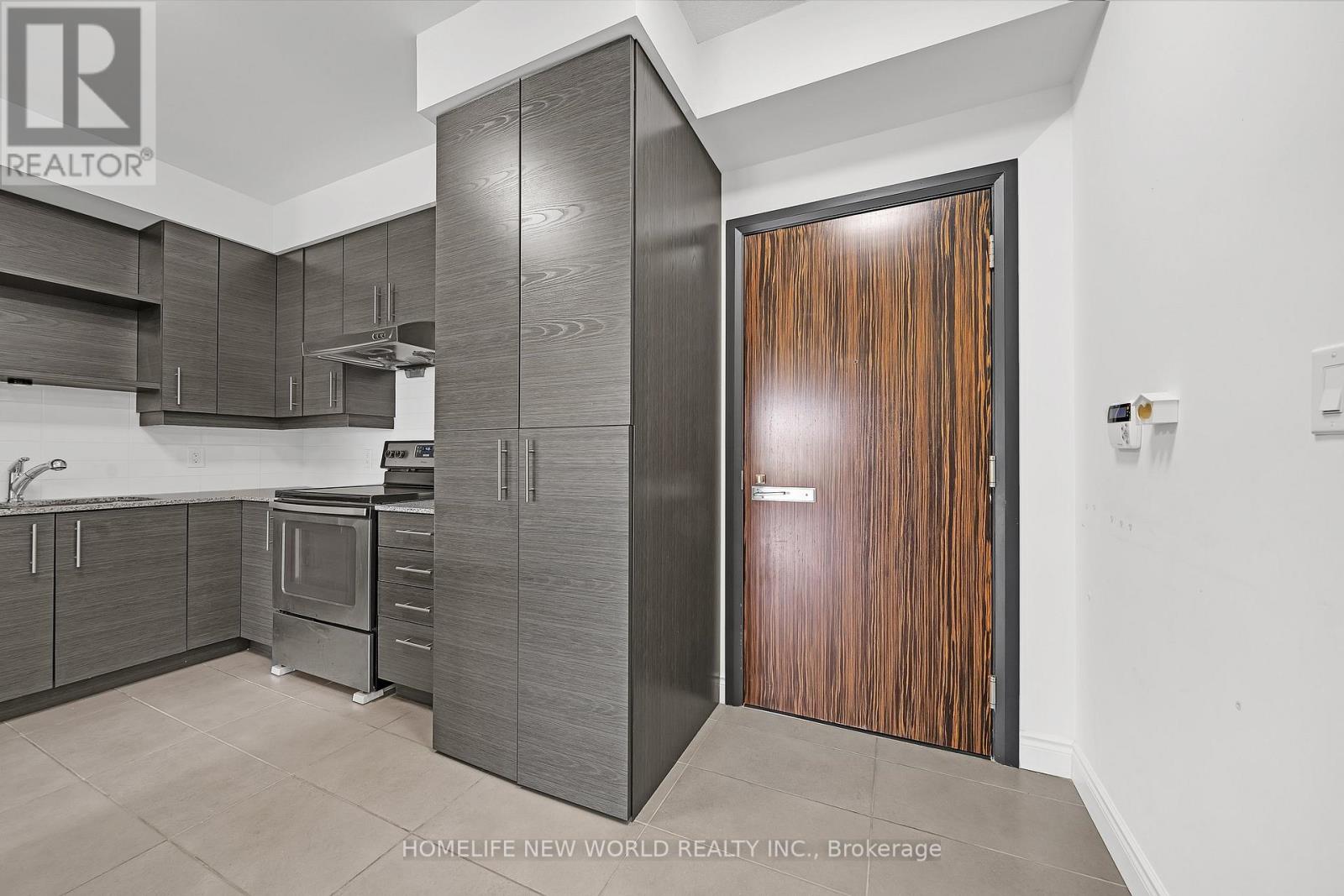 312 - 277 South Park Road, Markham, Ontario  L3T 0B7 - Photo 3 - N13070126