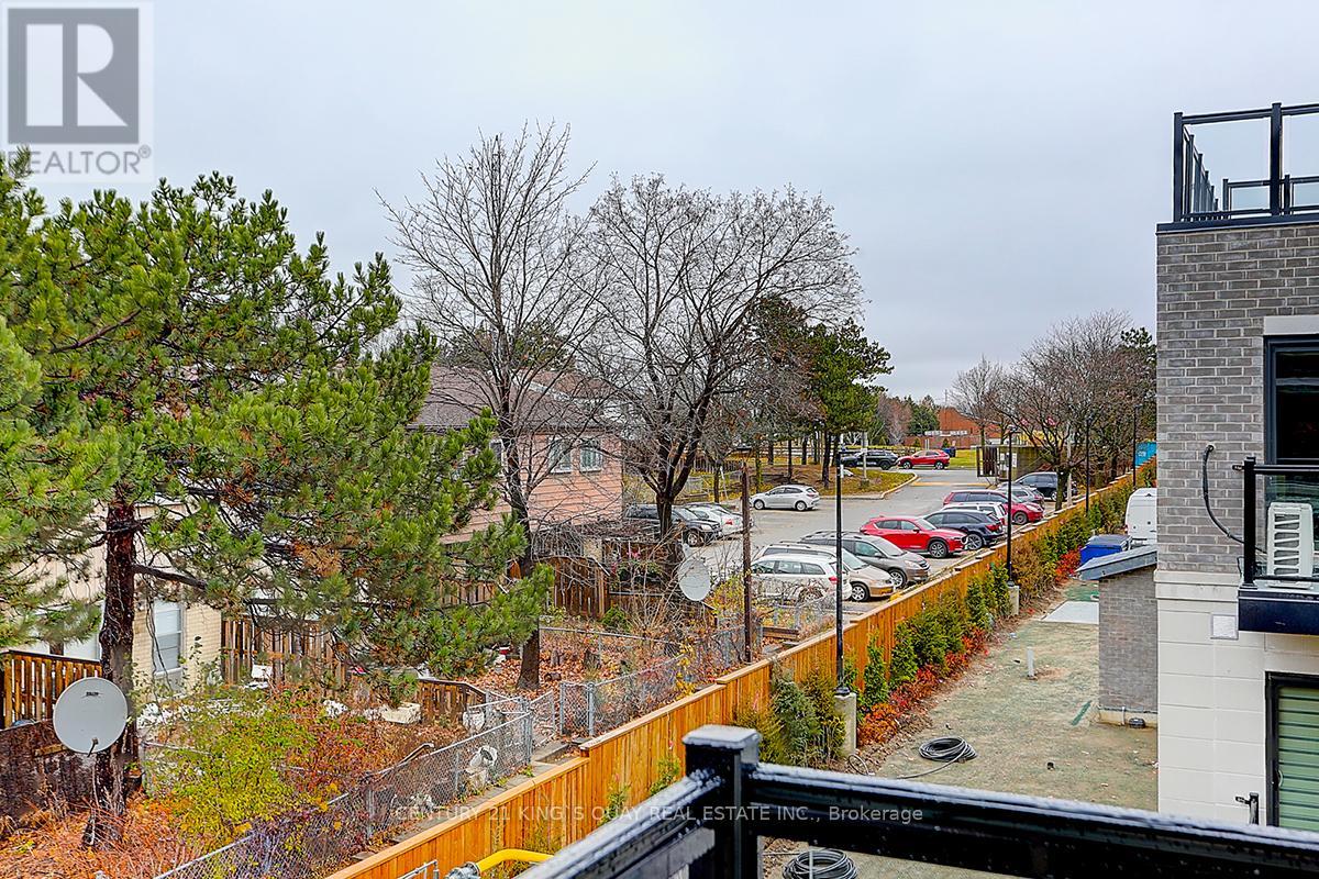 A319 - 3453 Victoria Park Avenue, Toronto, Ontario  M1W 0A9 - Photo 27 - E13129582