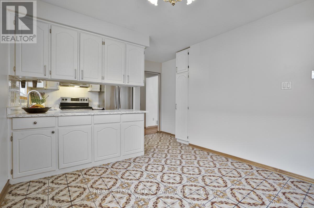 63 Fred Bland Crescent, Toronto, Ontario  M1J 3L7 - Photo 12 - E13129624