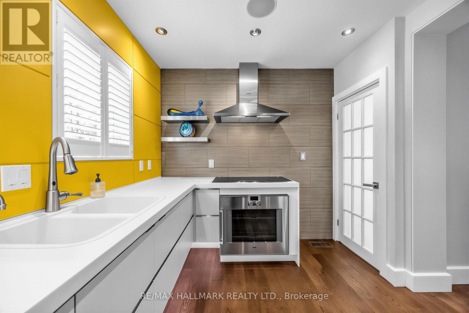 86 Binswood Avenue, Toronto, Ontario  M4C 3N9 - Photo 16 - E13129664
