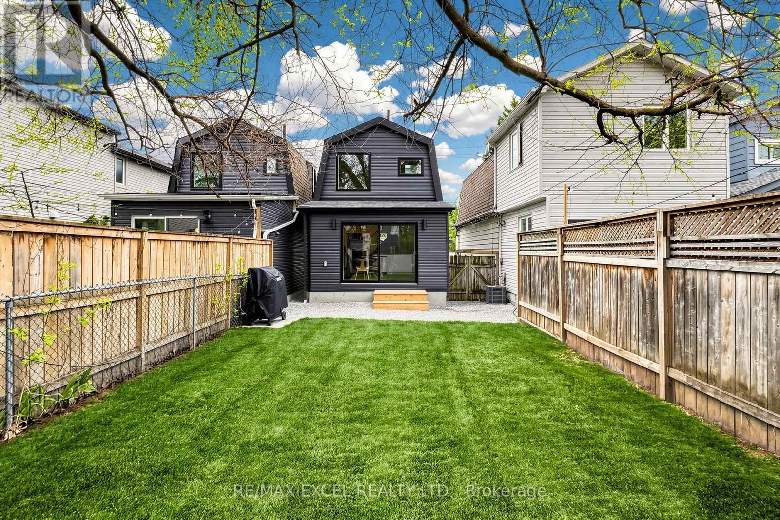 227 Donlands Avenue, Toronto, Ontario  M4J 3P9 - Photo 39 - E13129704