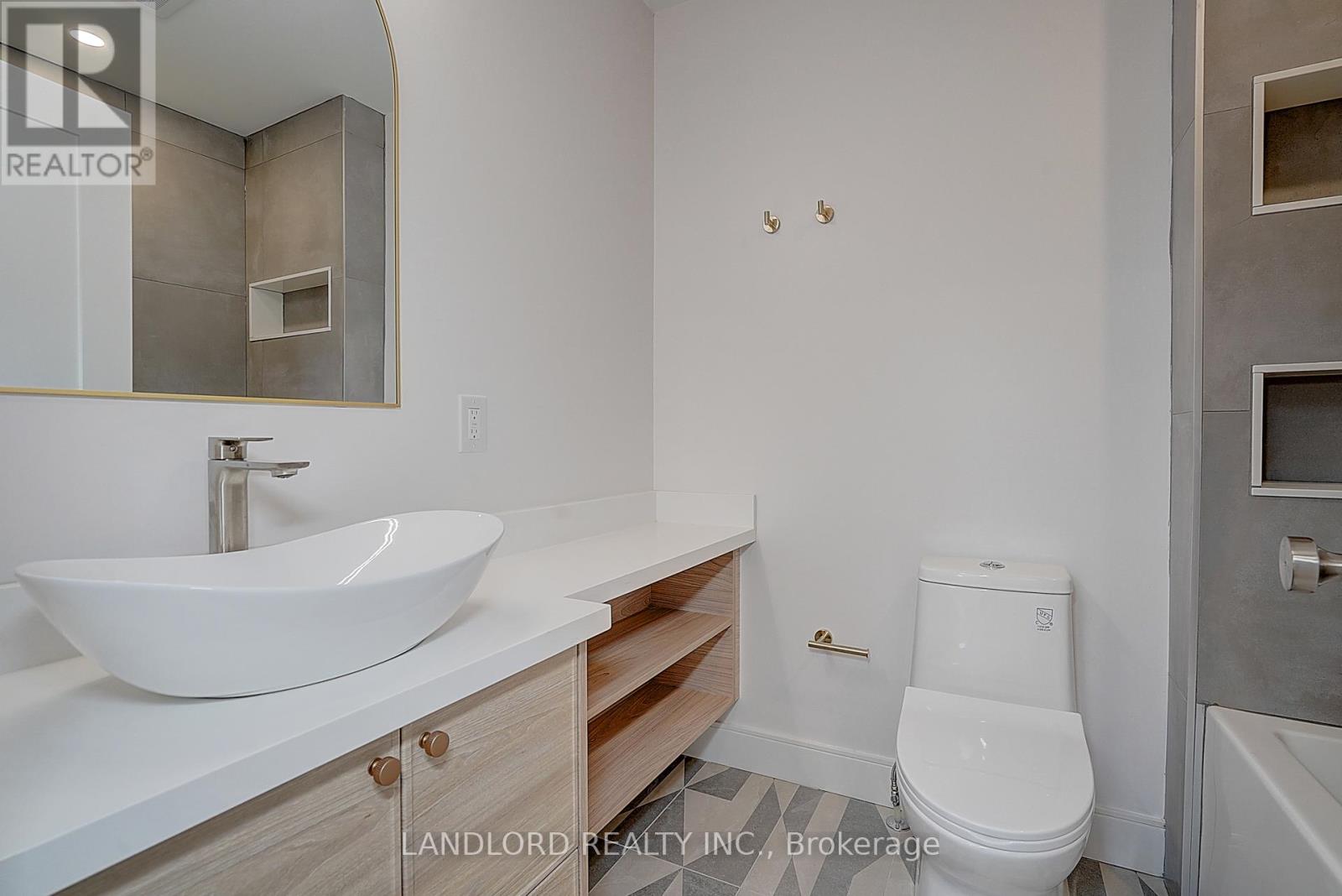 Unit 3 - 1344 Pape Avenue, Toronto, Ontario  M4K 3X2 - Photo 29 - E13129742