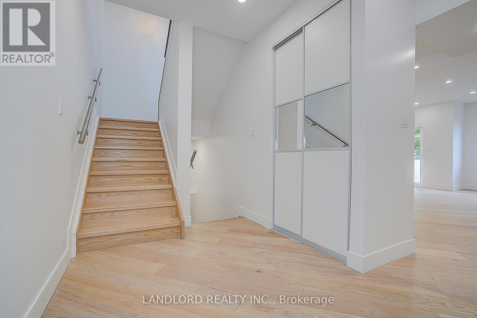 Unit 3 - 1344 Pape Avenue, Toronto, Ontario  M4K 3X2 - Photo 8 - E13129742