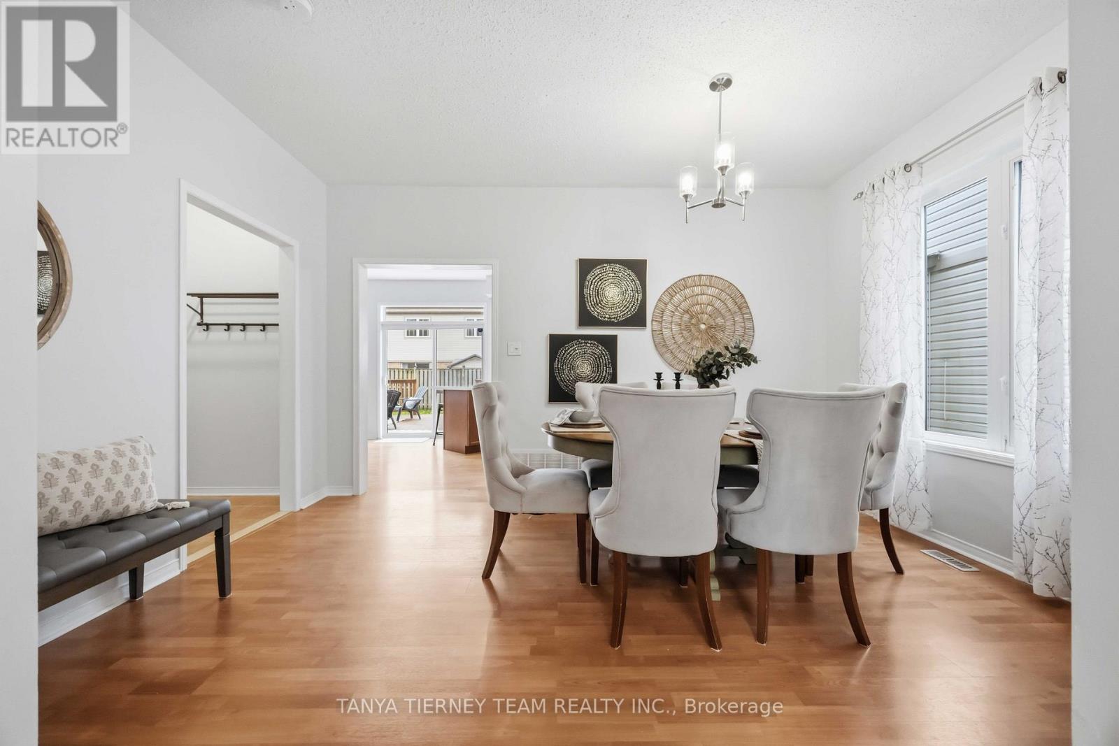 75 Robert Attersley Drive E, Whitby, Ontario  L1R 0B7 - Photo 12 - E13129802