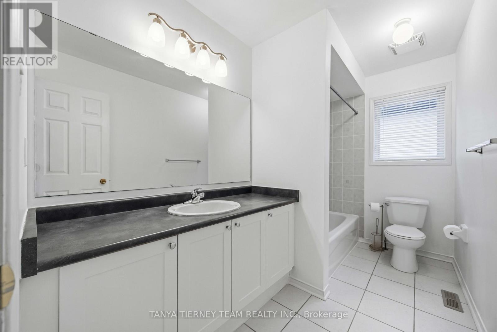 75 Robert Attersley Drive E, Whitby, Ontario  L1R 0B7 - Photo 39 - E13129802