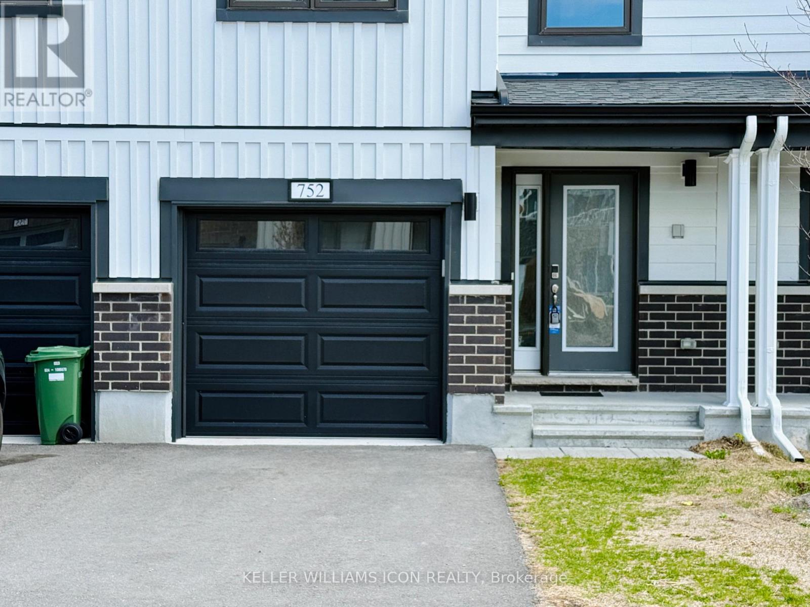 752 Kinstead Pvt Private, Ottawa, Ontario  K2S 3B3 - Photo 2 - X13116762