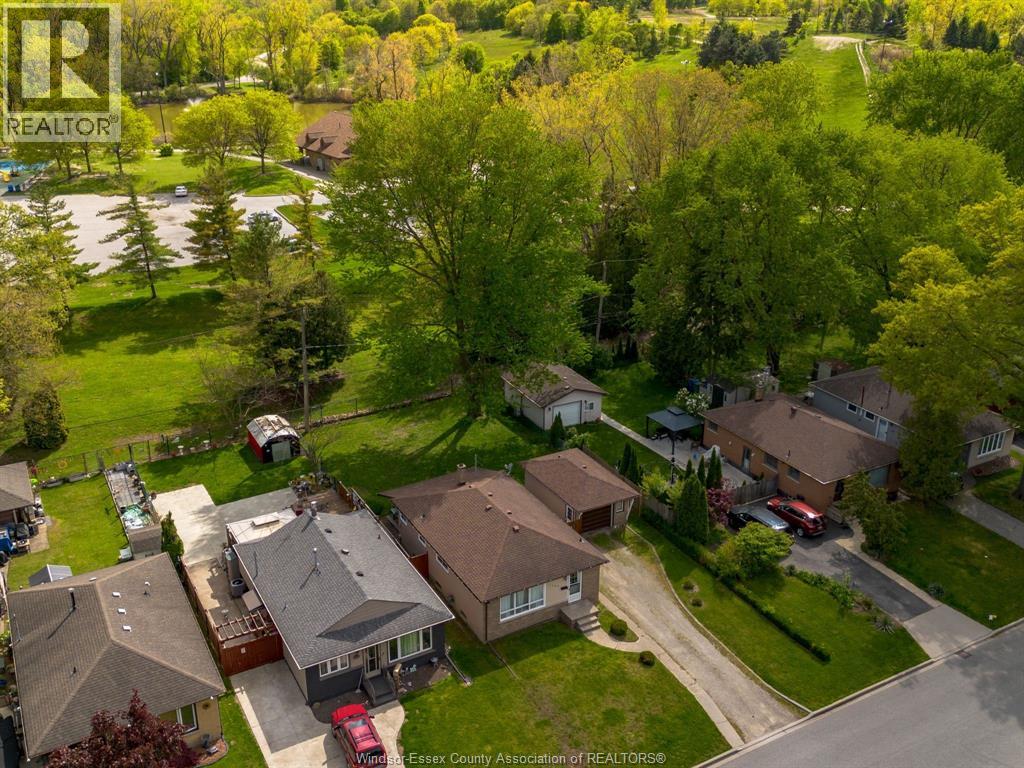 1745 Sun Valley Drive, Windsor, Ontario  N9C 3R1 - Photo 17 - 26011163