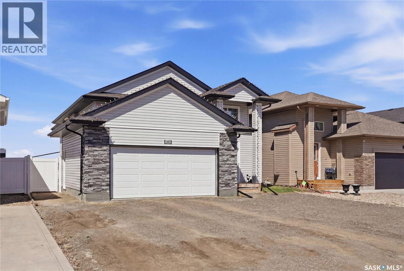1407 Hughes Drive, Saskatoon, Saskatchewan  S7L 7N2 - Photo 54 - SK035908