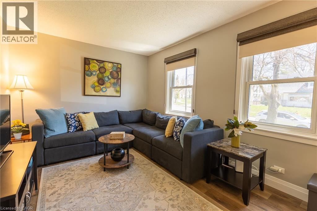 110 Lorne Crescent, Kitchener, Ontario  N2M 3Y5 - Photo 4 - 40823849