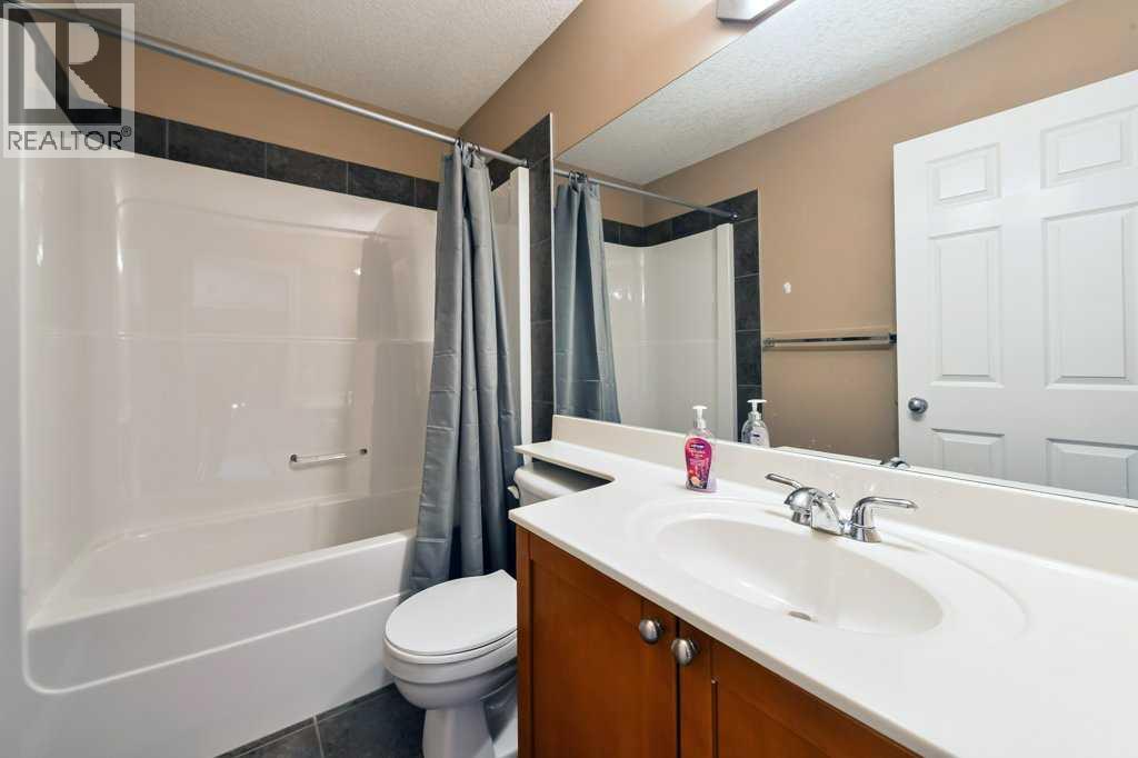 6 Royal Birkdale Court NW, Calgary, Alberta  T3G 5R5 - Photo 25 - A2291181