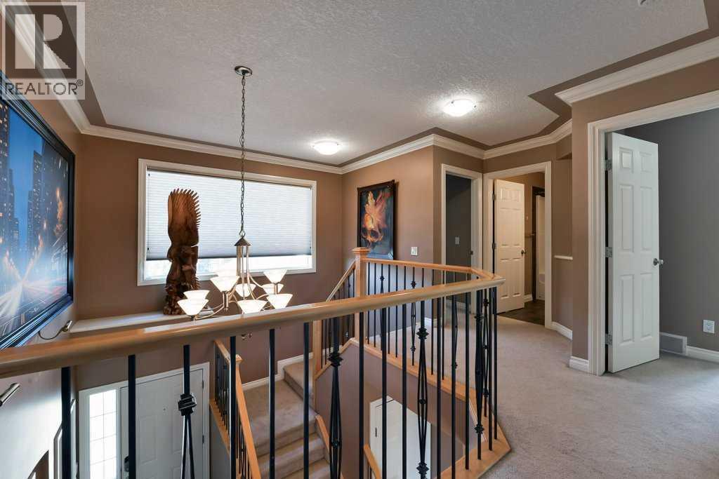 6 Royal Birkdale Court NW, Calgary, Alberta  T3G 5R5 - Photo 17 - A2291181