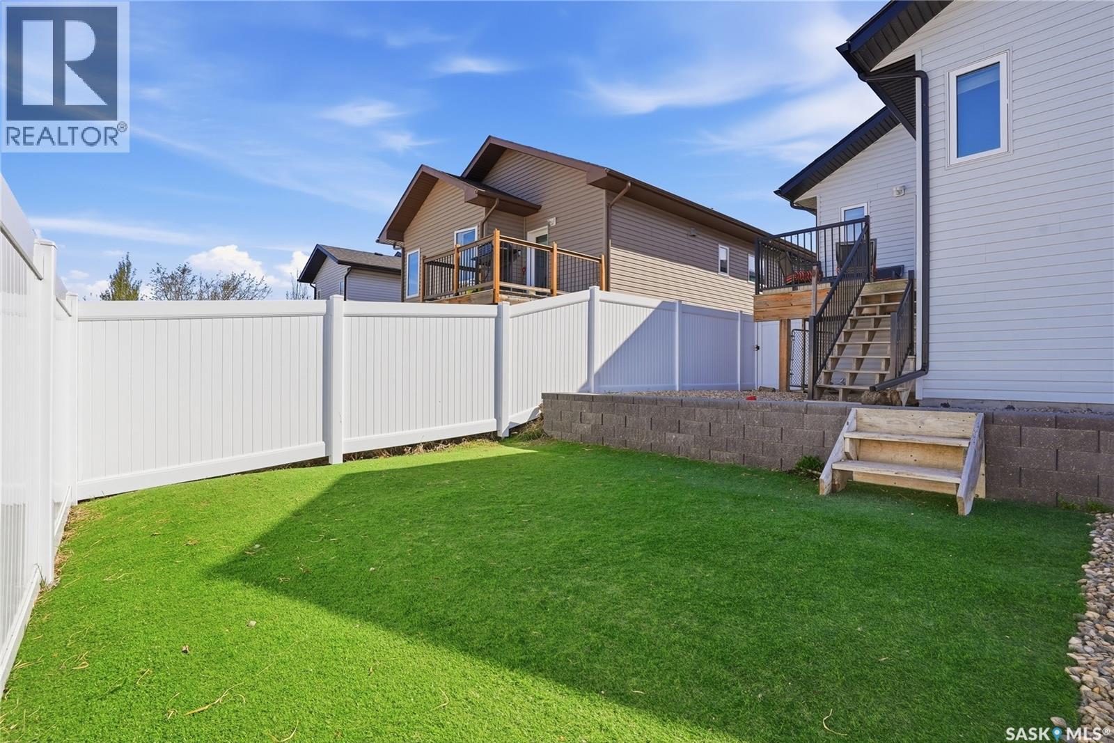 1407 Hughes Drive, Saskatoon, Saskatchewan  S7L 7N2 - Photo 36 - SK035908