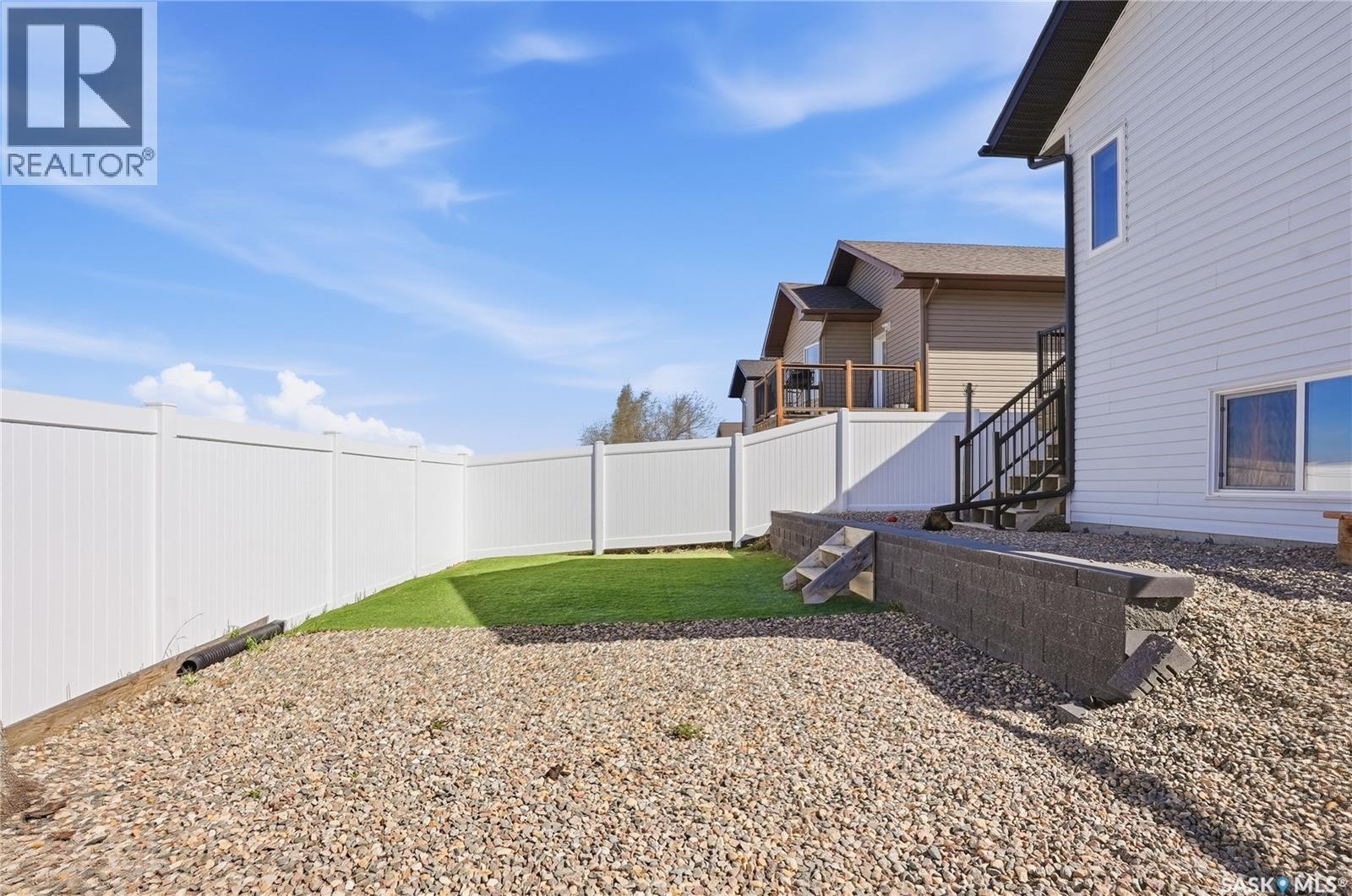 1407 Hughes Drive, Saskatoon, Saskatchewan  S7L 7N2 - Photo 35 - SK035908
