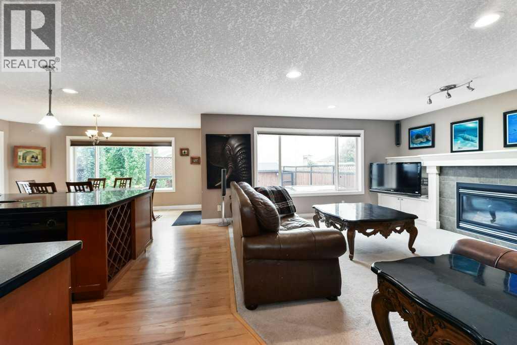 6 Royal Birkdale Court NW, Calgary, Alberta  T3G 5R5 - Photo 2 - A2291181