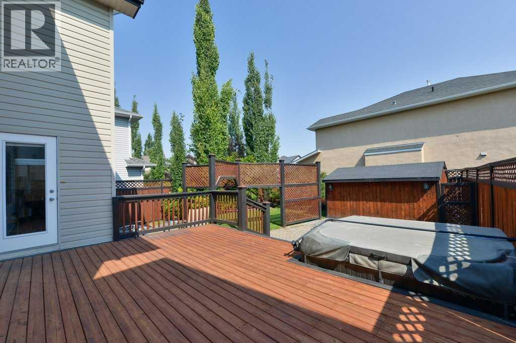 6 Royal Birkdale Court NW, Calgary, Alberta  T3G 5R5 - Photo 33 - A2291181