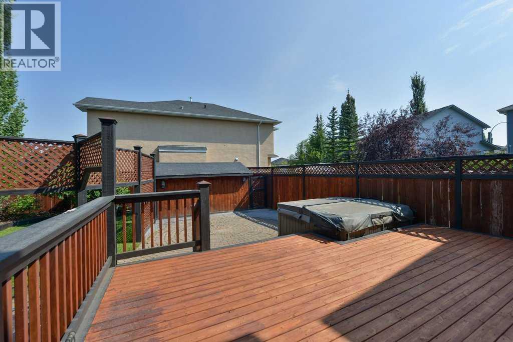 6 Royal Birkdale Court NW, Calgary, Alberta  T3G 5R5 - Photo 32 - A2291181
