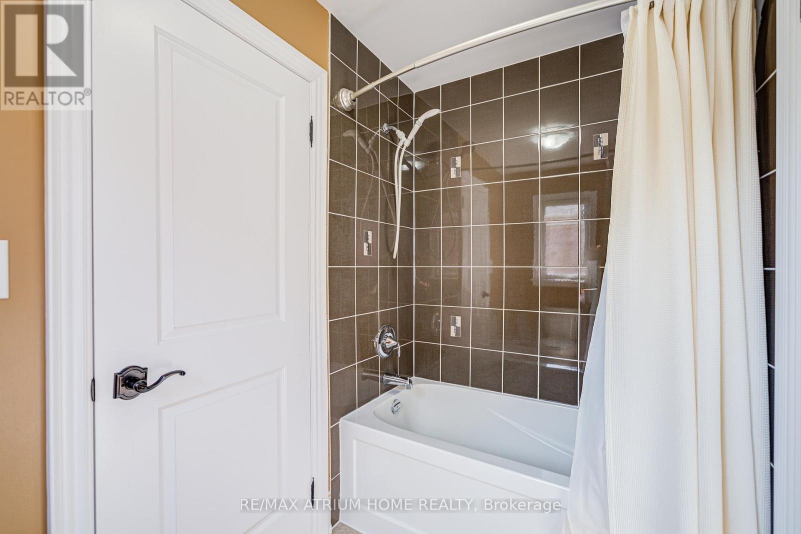 9 Berkshire Crescent, Markham, Ontario  L6L 1K4 - Photo 33 - N13129700