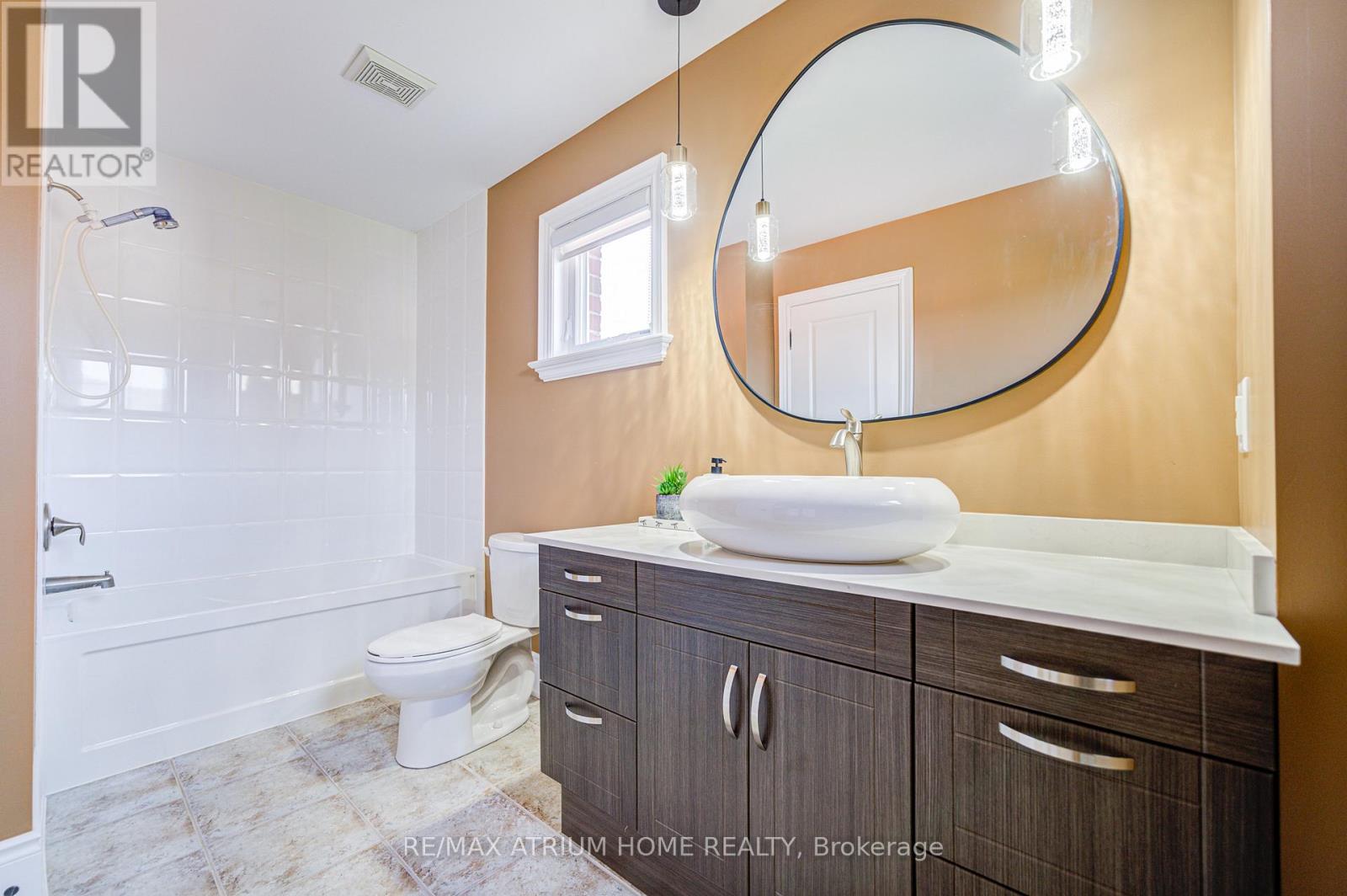 9 Berkshire Crescent, Markham, Ontario  L6L 1K4 - Photo 37 - N13129700