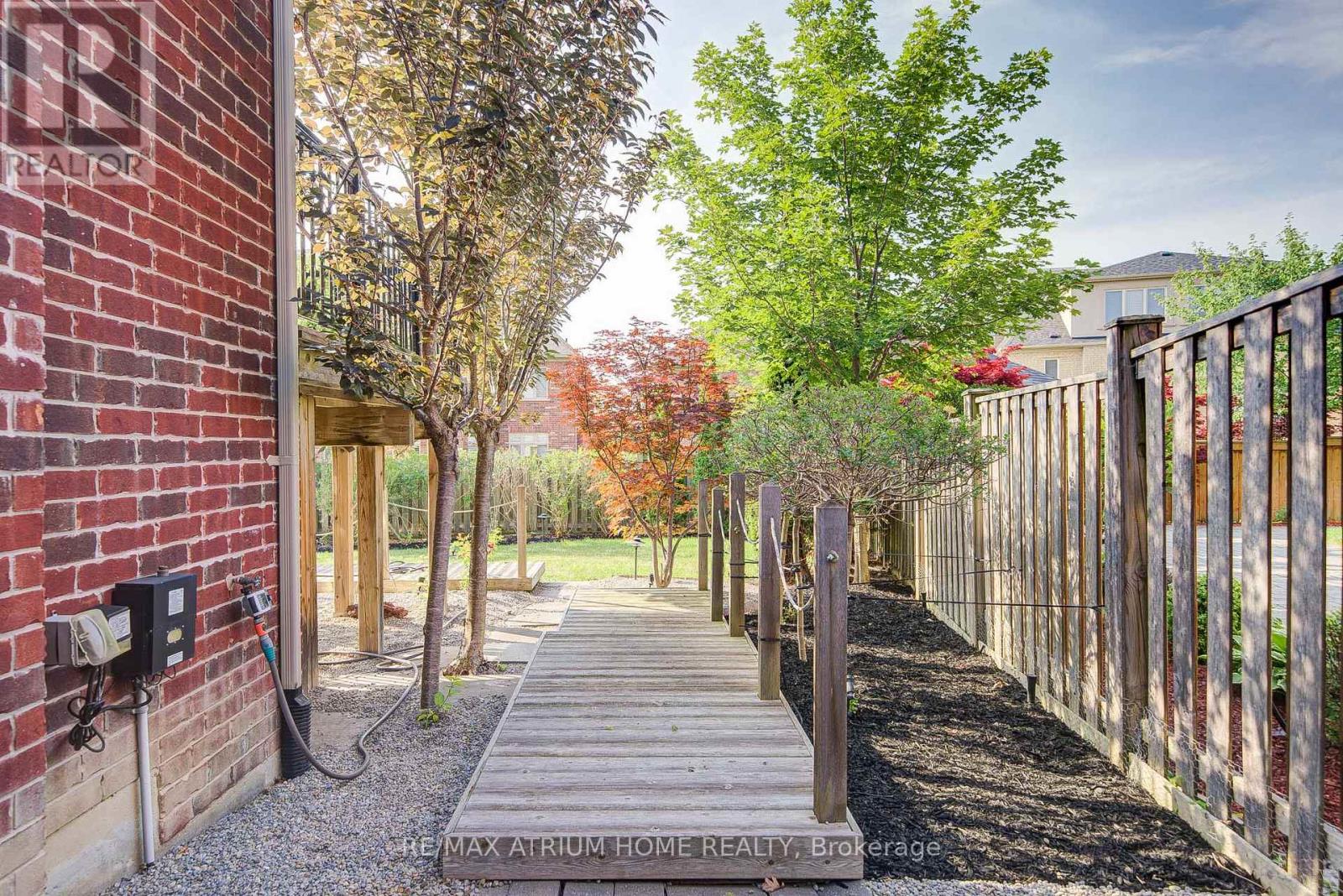 9 Berkshire Crescent, Markham, Ontario  L6L 1K4 - Photo 46 - N13129700