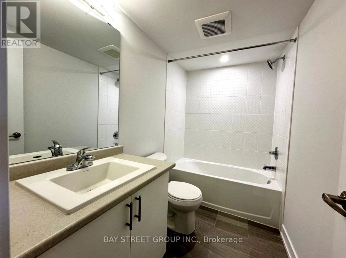 1816 Donald Cousens Parkway, Markham, Ontario  L6B 0V5 - Photo 13 - N13129800