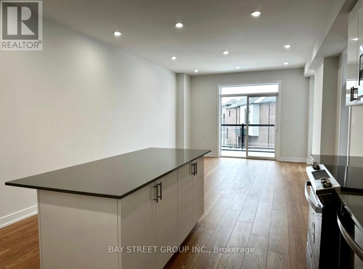 1816 Donald Cousens Parkway, Markham, Ontario  L6B 0V5 - Photo 5 - N13129800