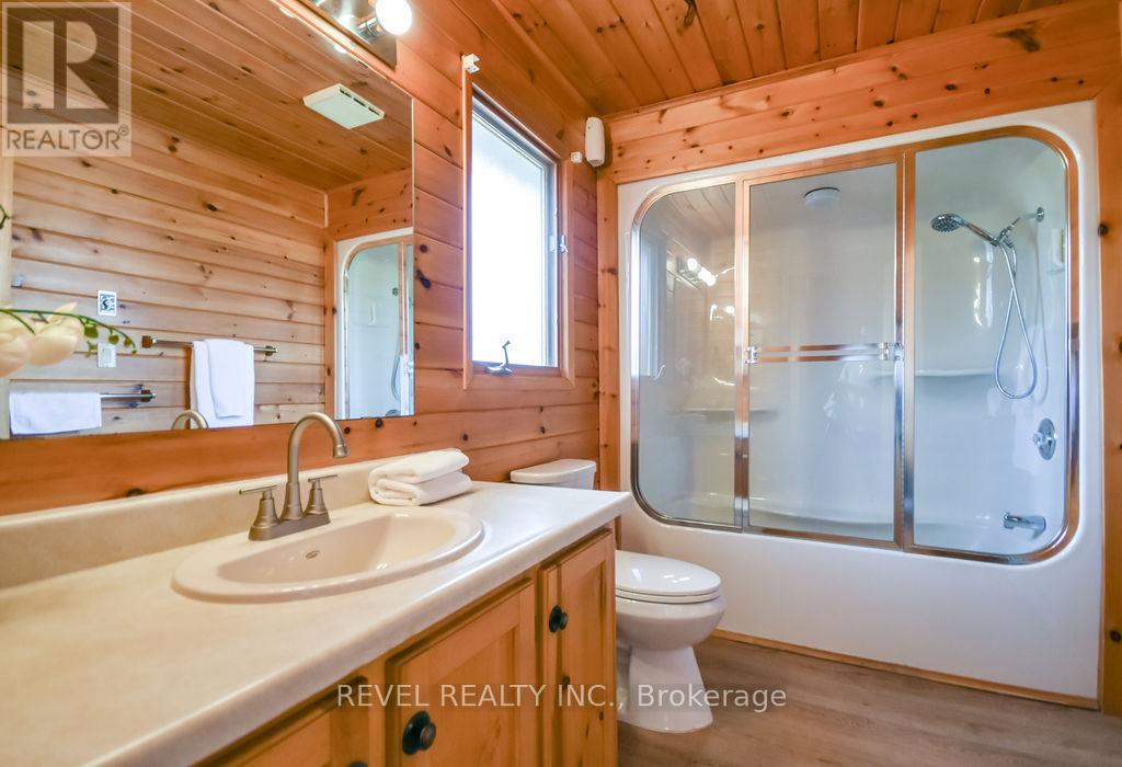 180 Lake Road, Georgian Bay, Ontario  L0K 1S0 - Photo 17 - X13127640