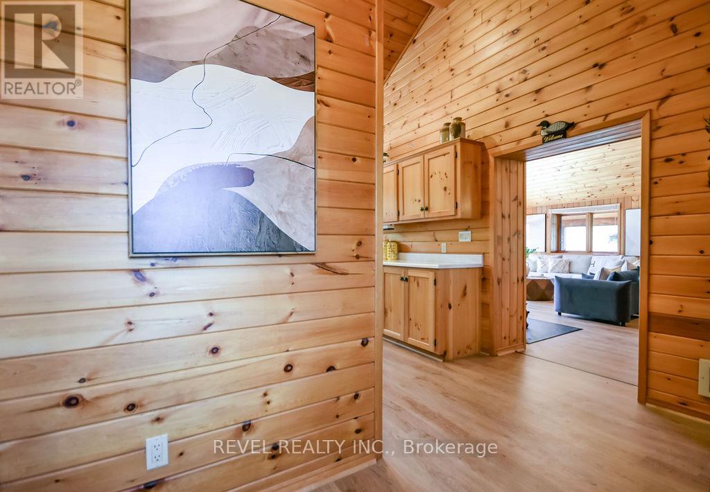 180 Lake Road, Georgian Bay, Ontario  L0K 1S0 - Photo 18 - X13127640