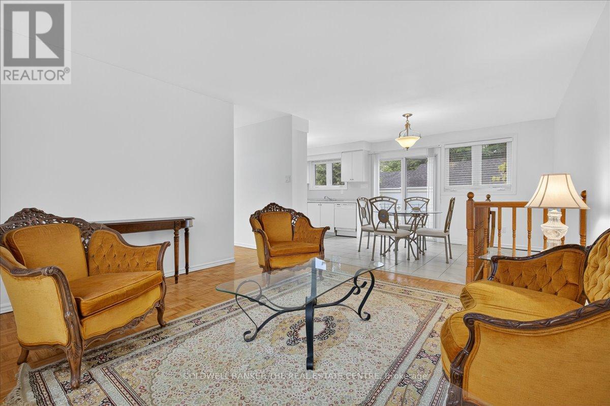 44 Glenwood Drive, Wasaga Beach, Ontario  L9Z 2K5 - Photo 17 - S13129796