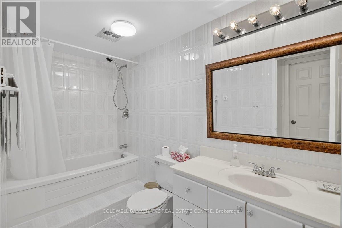 44 Glenwood Drive, Wasaga Beach, Ontario  L9Z 2K5 - Photo 39 - S13129796