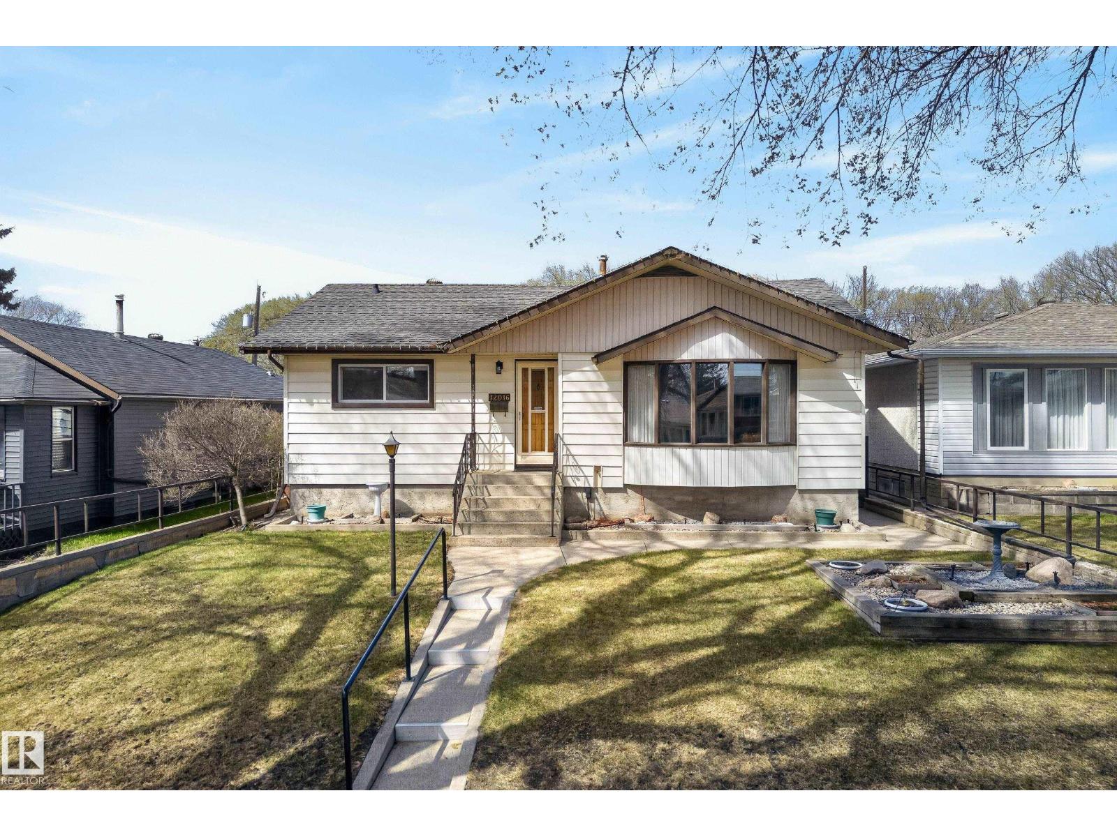 12016 51 St Nw, Edmonton, Alberta  T5W 3G7 - Photo 2 - E4487739