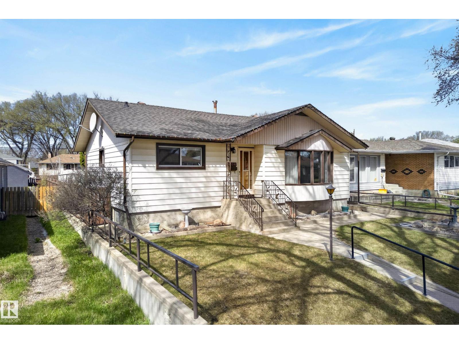 12016 51 St Nw, Edmonton, Alberta  T5W 3G7 - Photo 3 - E4487739