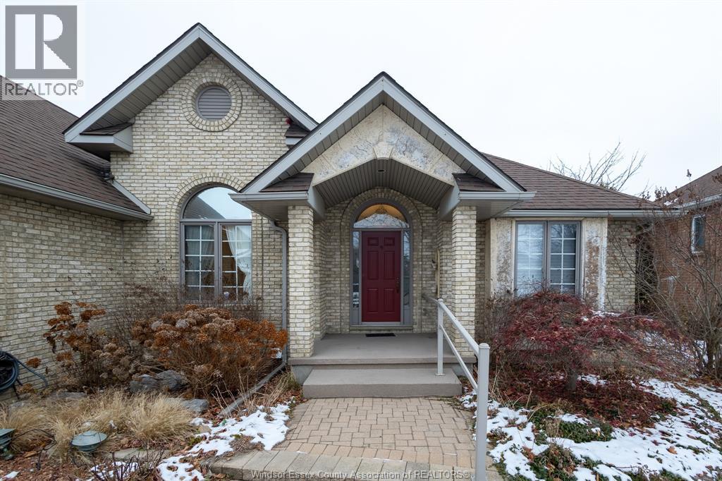 642 Lake Trail Drive, Windsor, Ontario  N9G 2M3 - Photo 3 - 26011176