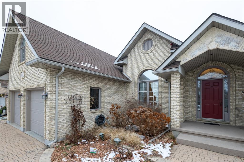 642 Lake Trail Drive, Windsor, Ontario  N9G 2M3 - Photo 4 - 26011176