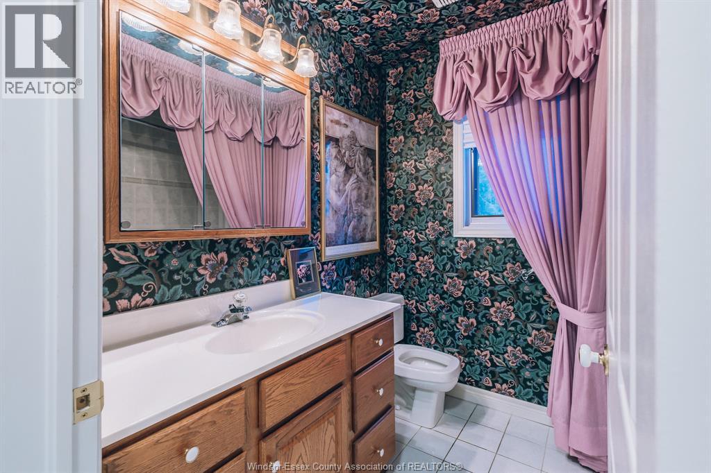 642 Lake Trail Drive, Windsor, Ontario  N9G 2M3 - Photo 9 - 26011176