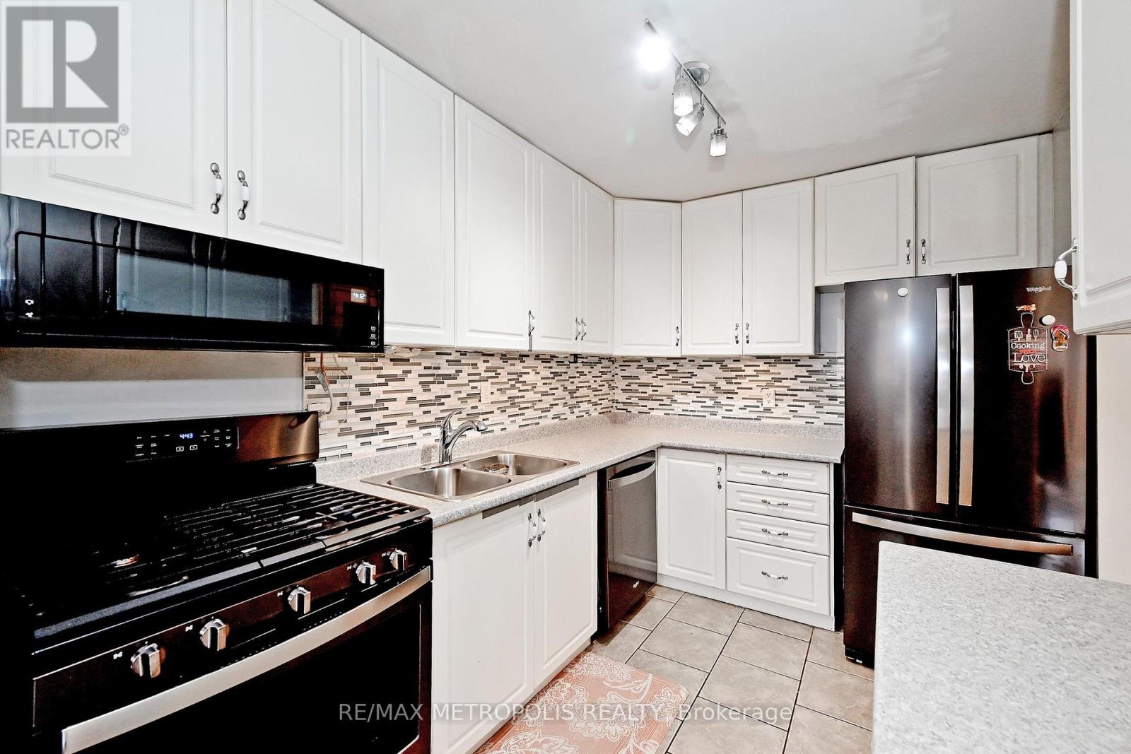 83 - 45 Hansen Road N, Brampton, Ontario L6V 3C5 - Photo 17 - W13129586
