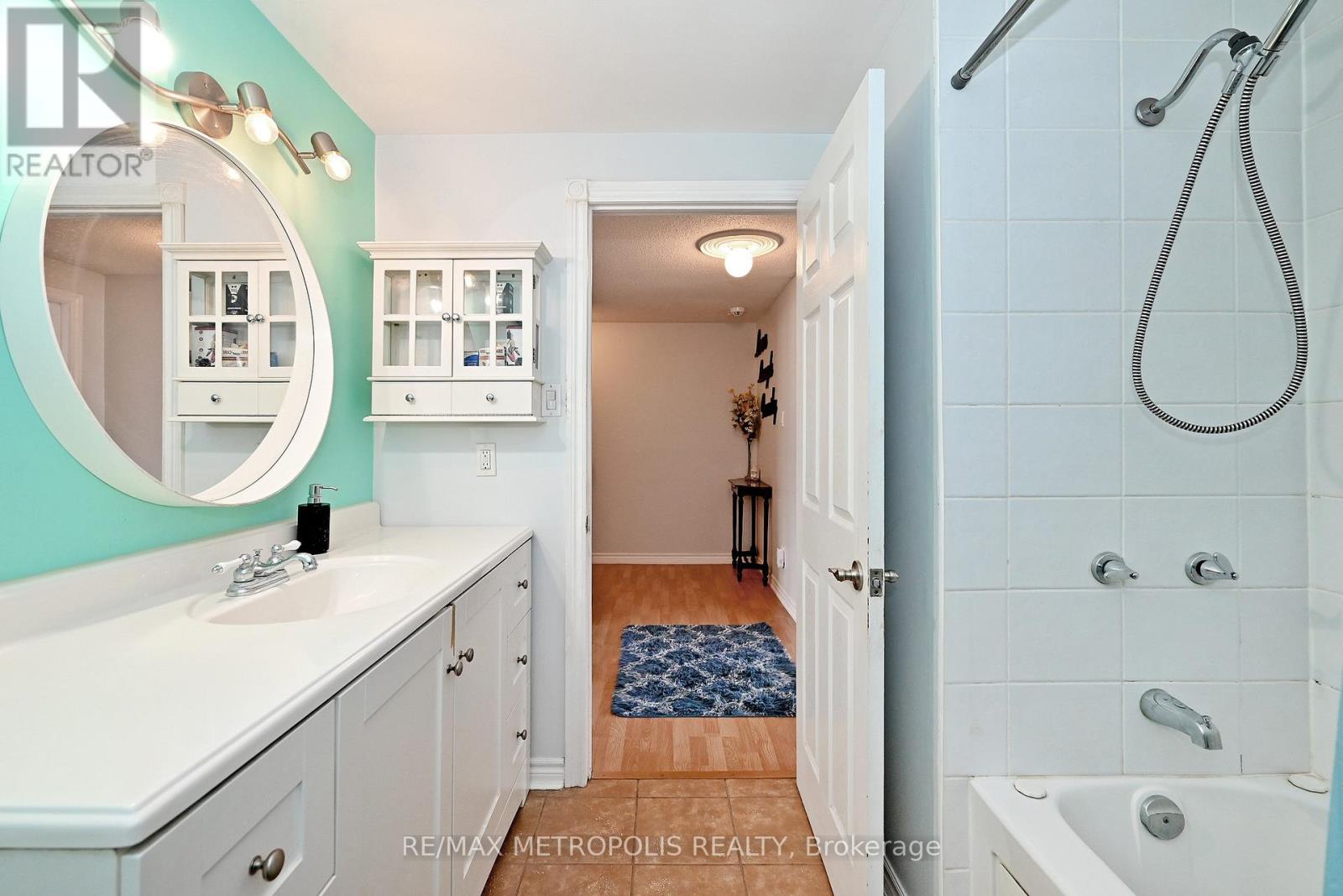 83 - 45 Hansen Road N, Brampton, Ontario L6V 3C5 - Photo 37 - W13129586