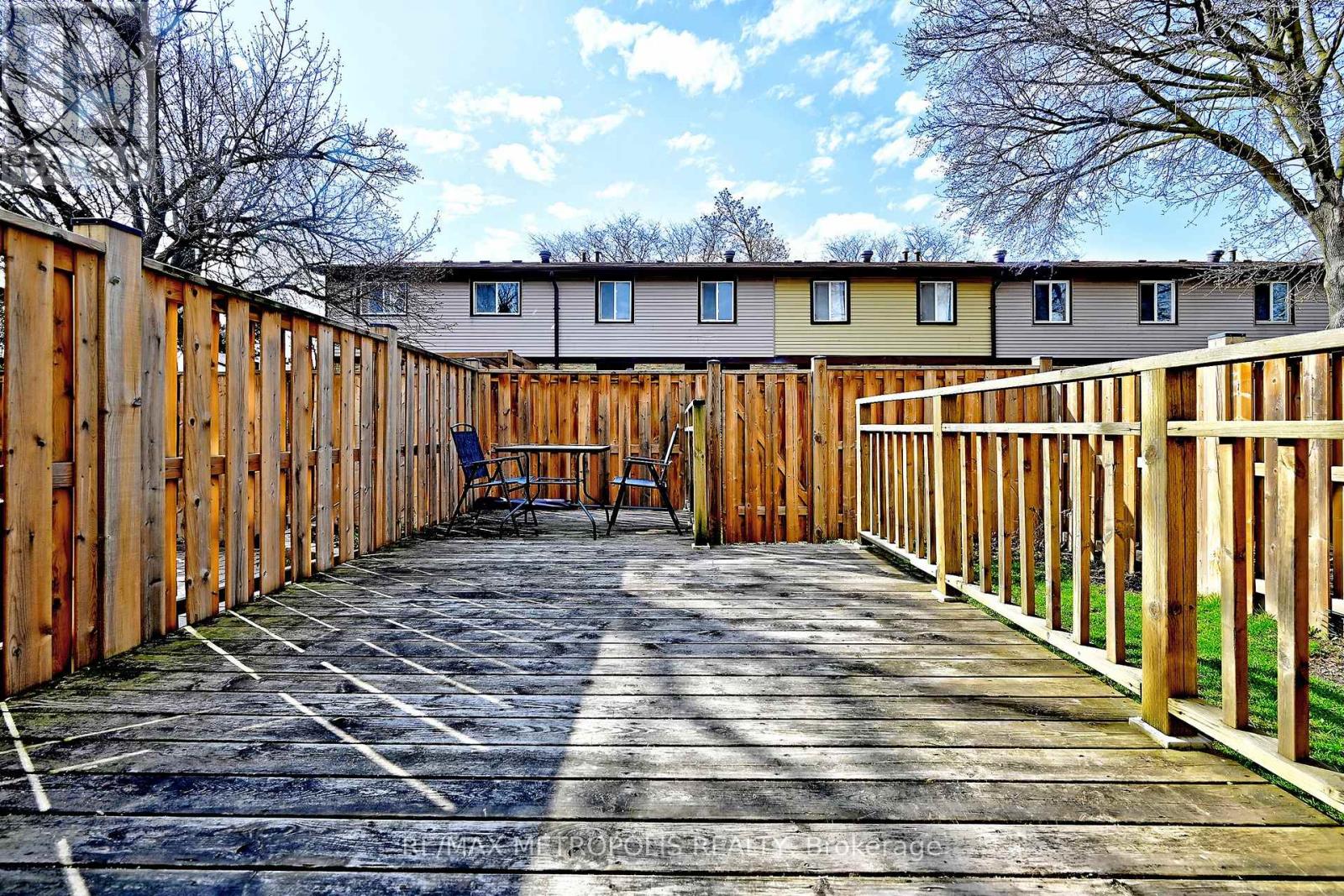 83 - 45 Hansen Road N, Brampton, Ontario L6V 3C5 - Photo 46 - W13129586