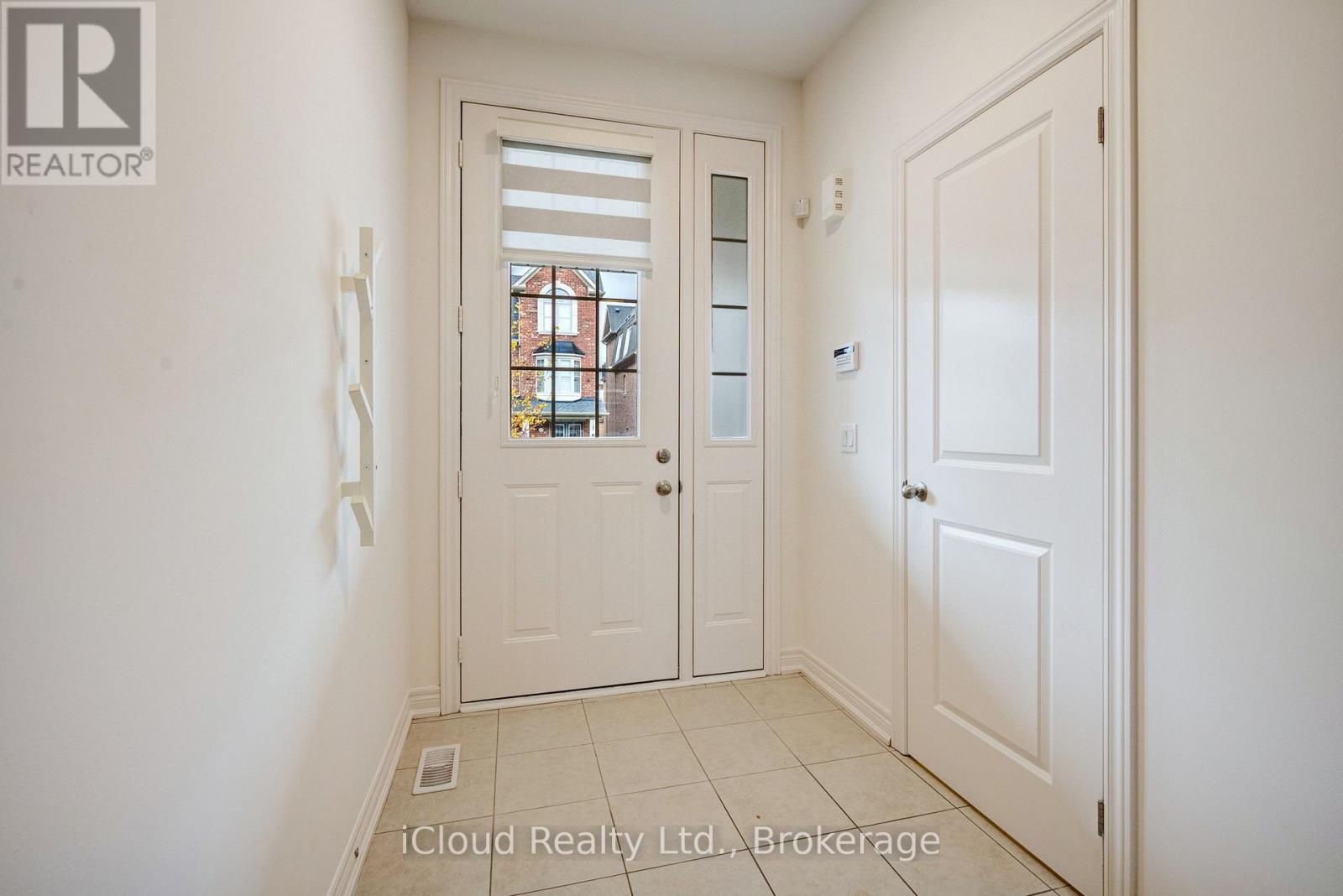 40 Fresnel Road, Brampton, Ontario  L7A 4Z3 - Photo 3 - W13129698