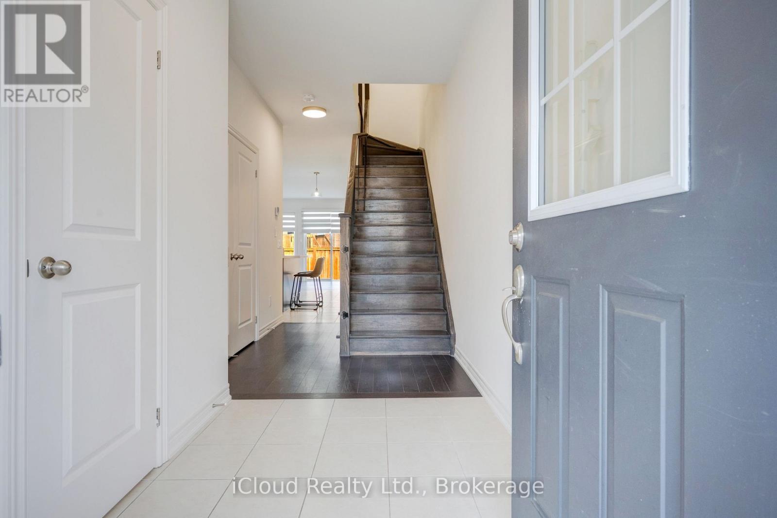 40 Fresnel Road, Brampton, Ontario  L7A 4Z3 - Photo 7 - W13129698
