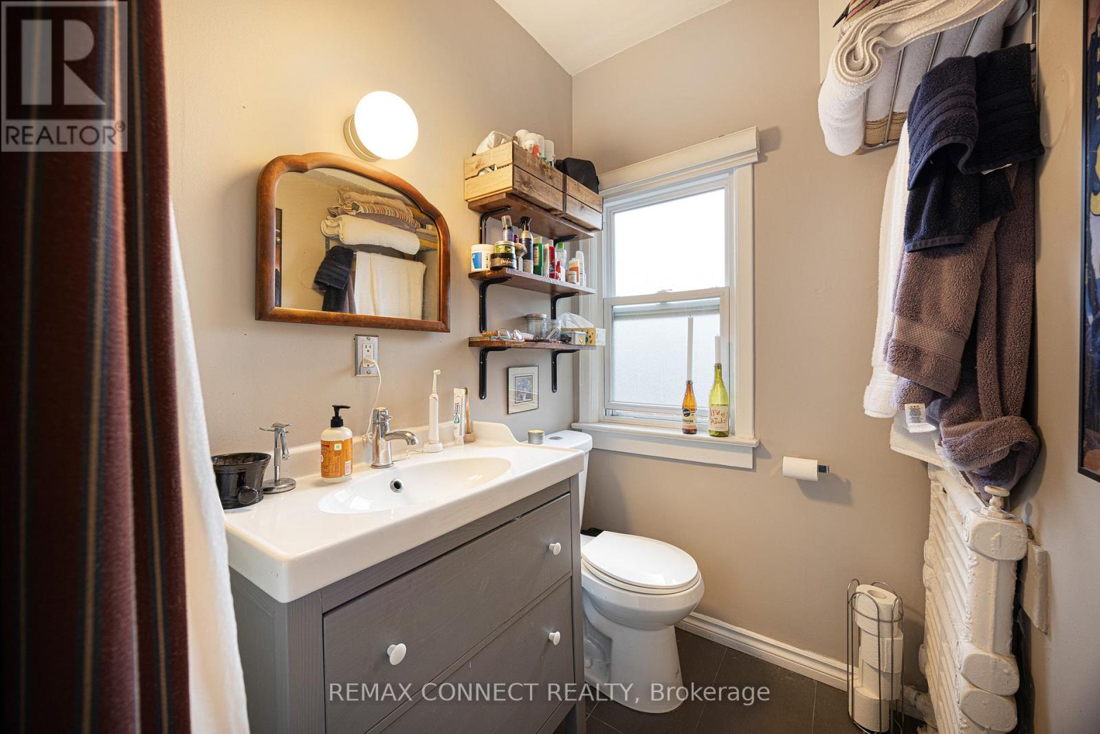 151 Roncesvalles Avenue, Toronto, Ontario M6R 2L3 - Photo 22 - W13129736