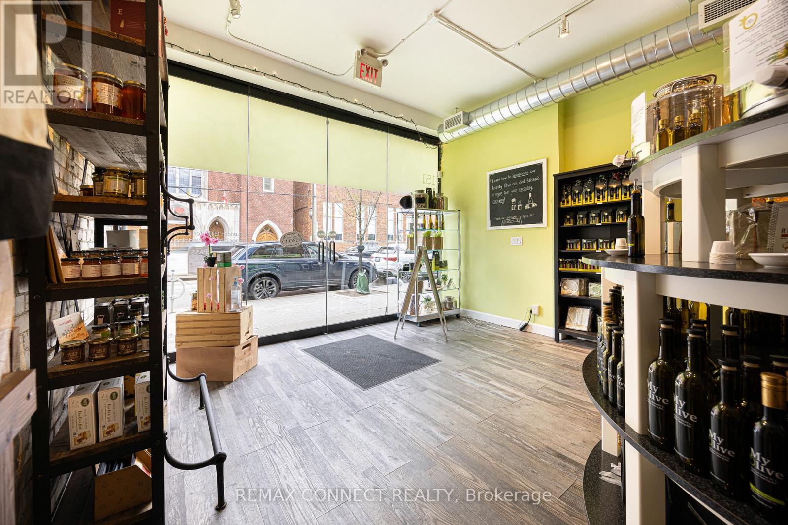 151 Roncesvalles Avenue, Toronto, Ontario M6R 2L3 - Photo 7 - W13129736