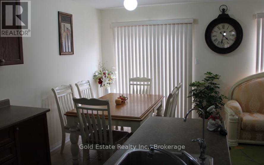 83 Mission Ridge Trail, Brampton, Ontario  L6P 3H6 - Photo 13 - W13129788