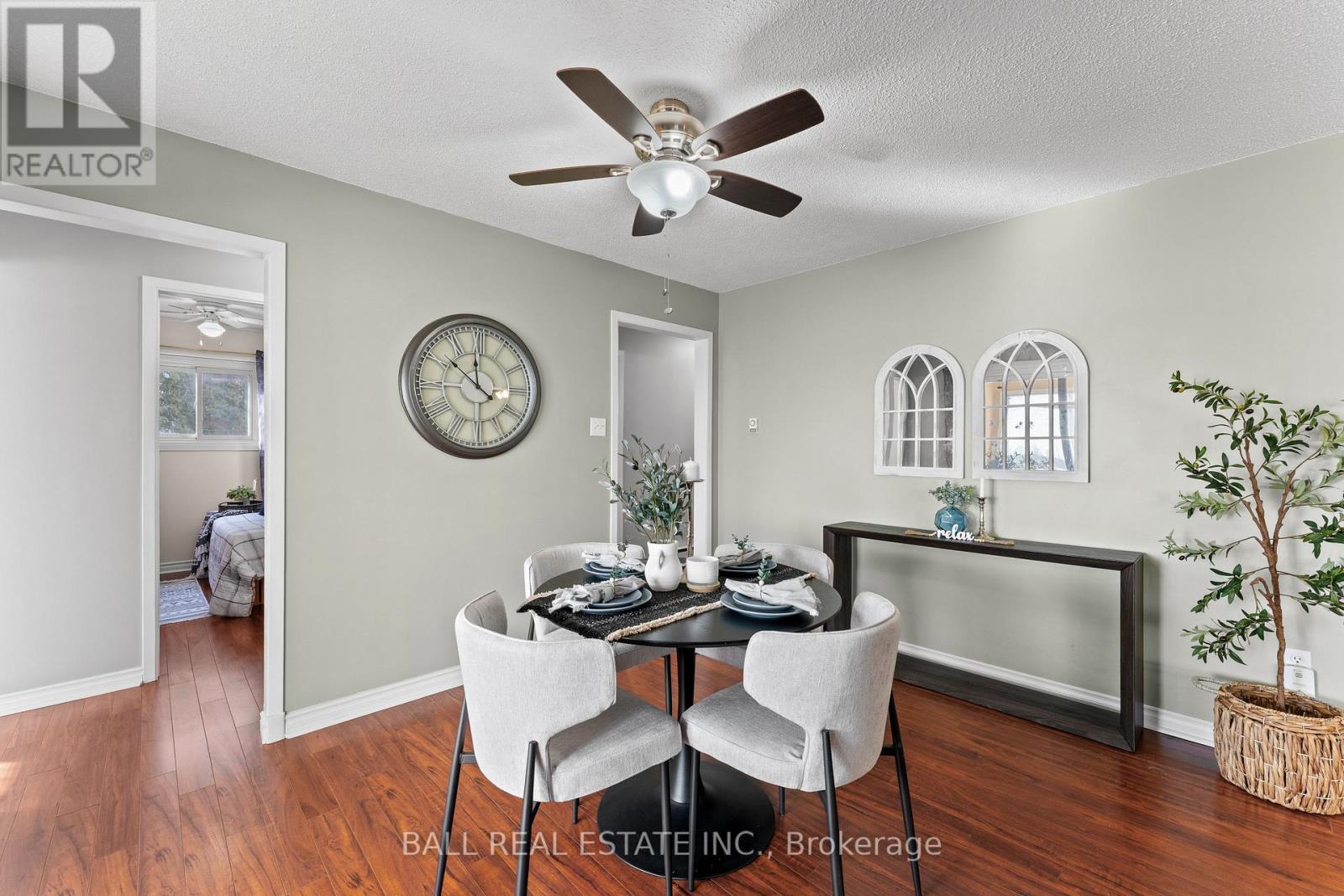 11 Lakeview Crescent, Kawartha Lakes, Ontario  K0M 1A0 - Photo 11 - X12982158